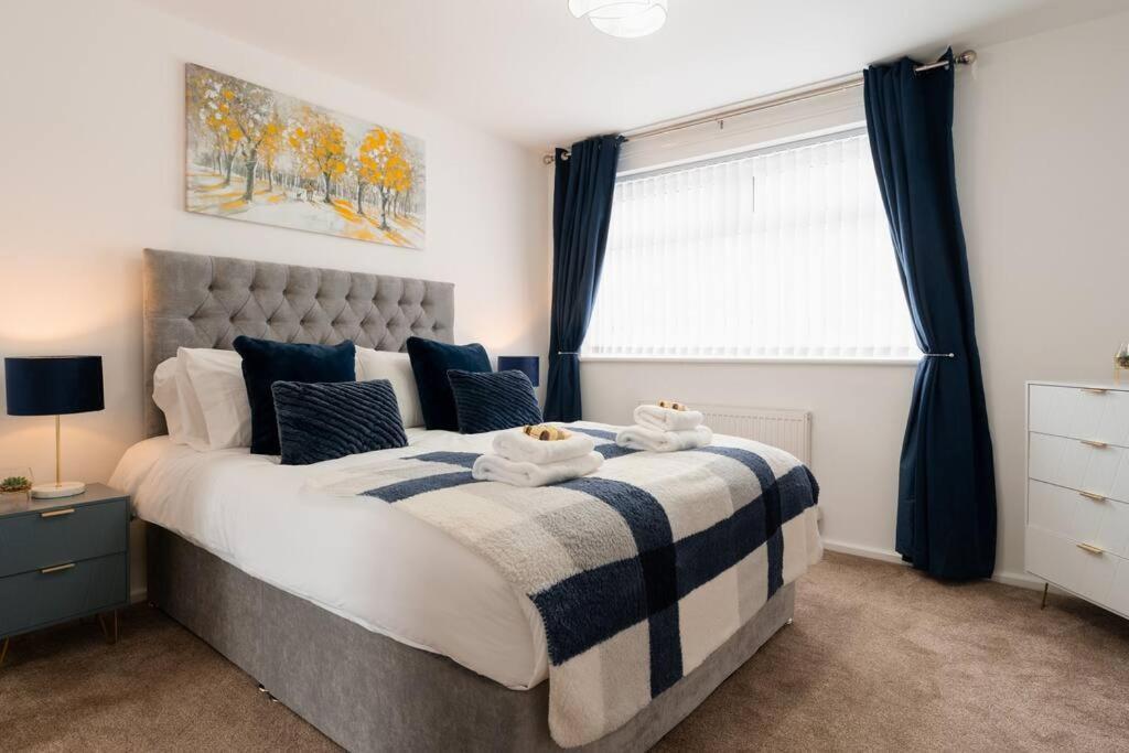 Prenton House, 3Br Close To Liverpool Birkenhead Esterno foto